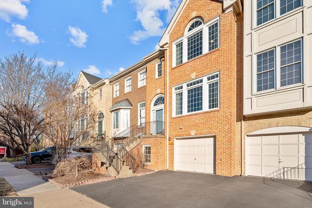 6489 SHARON KAY CT, Alexandria, VA 22310