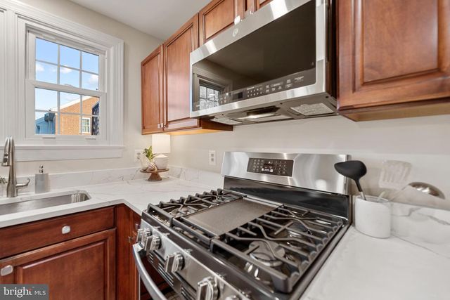 6489 SHARON KAY CT, Alexandria, VA 22310