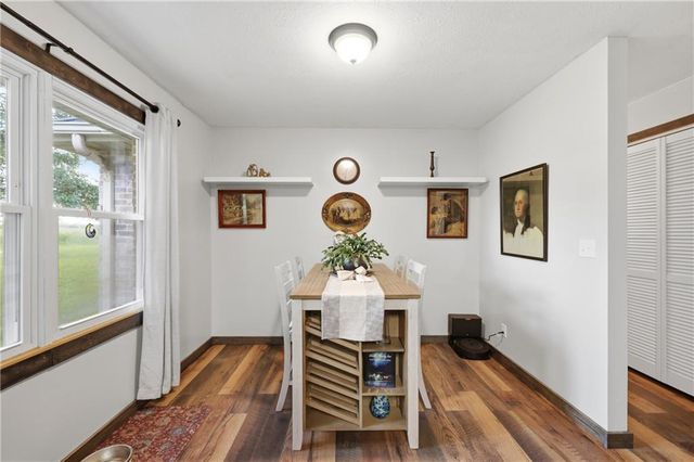 703 NE 102 P Road, Clinton, MO 64735