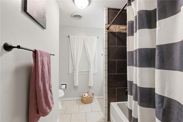 703 NE 102 P Road, Clinton, MO 64735