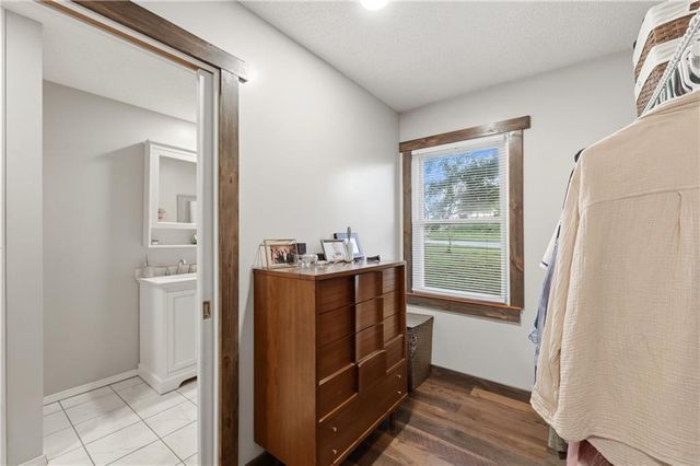 703 NE 102 P Road, Clinton, MO 64735