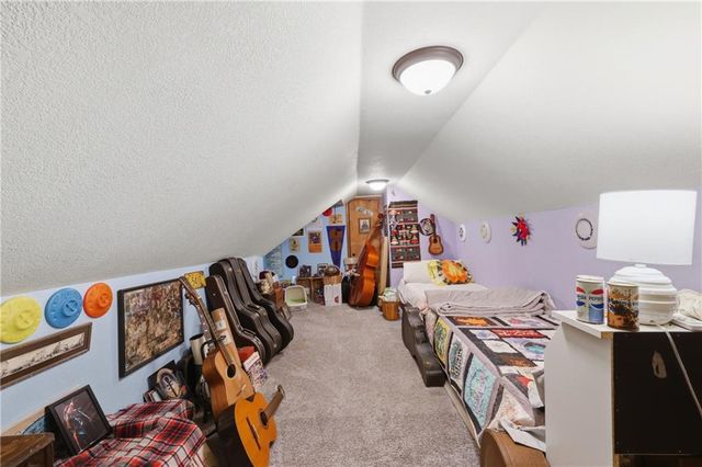 703 NE 102 P Road, Clinton, MO 64735
