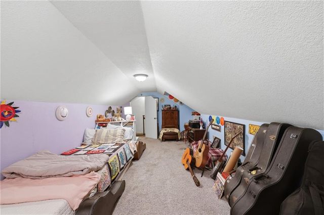 703 NE 102 P Road, Clinton, MO 64735