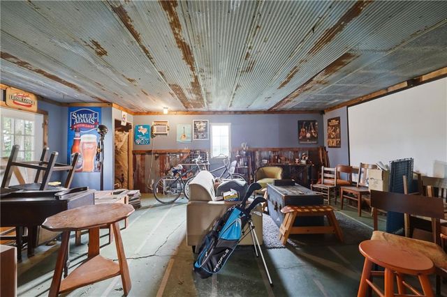 703 NE 102 P Road, Clinton, MO 64735