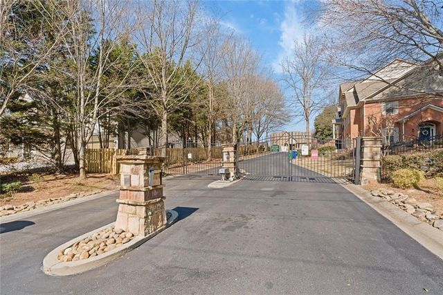 2763 Durham NE Drive, Brookhaven, GA 30319