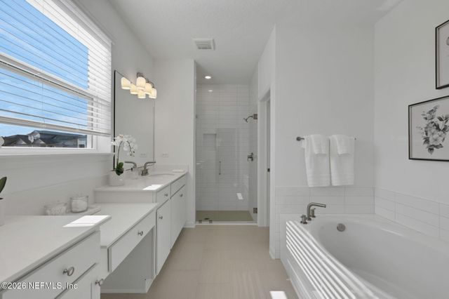 11 BOTTLEBRUSH Lane, Palm Coast, FL 32164