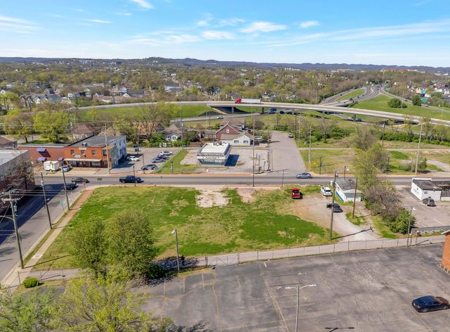 1305 Jefferson, Nashville, TN 37208