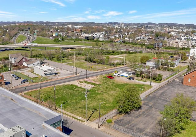 1305 Jefferson, Nashville, TN 37208