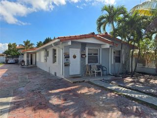 2957 SW 36th Ct 3, Miami, FL 33133