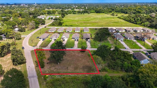 1601 23rd Street, Hempstead, TX 77445