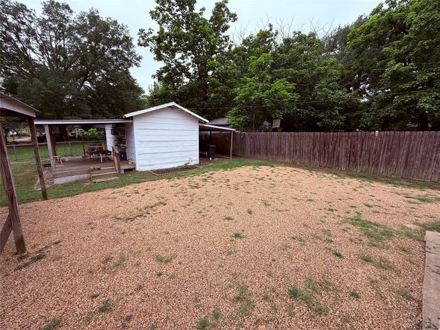 306 Floyd Street, Winnsboro, TX 75494