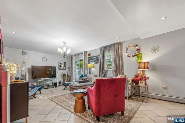 121 Wood Street, Englewood, NJ 07631