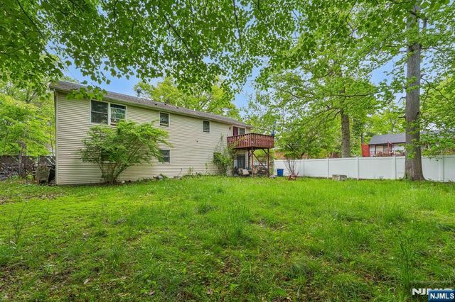 121 Wood Street, Englewood, NJ 07631
