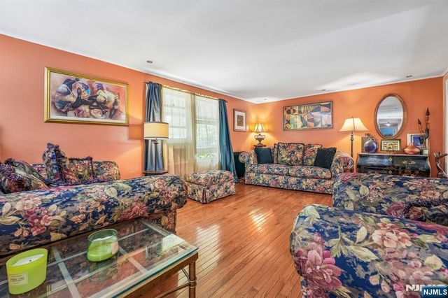 121 Wood Street, Englewood, NJ 07631