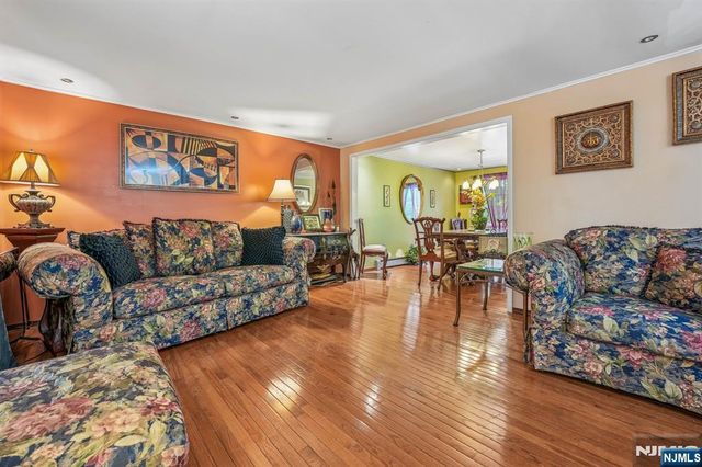 121 Wood Street, Englewood, NJ 07631