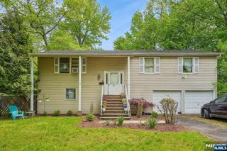121 Wood Street, Englewood, NJ 07631