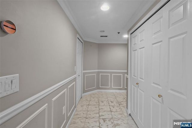 304 Smith Court 304, Edgewater, NJ 07020