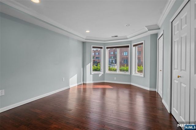 304 Smith Court 304, Edgewater, NJ 07020
