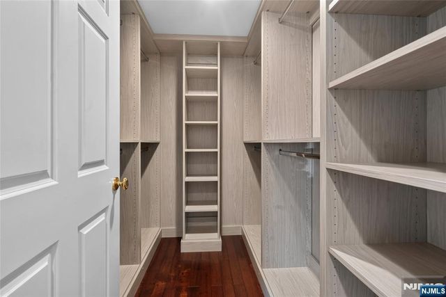 304 Smith Court 304, Edgewater, NJ 07020