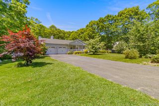 166 Richmond Avenue, Medford, NY 11763