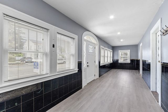 31 Johnson St, Leominster, MA 01453