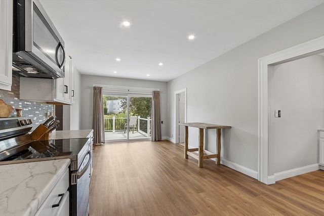 31 Johnson St, Leominster, MA 01453
