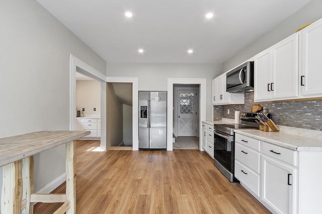 31 Johnson St, Leominster, MA 01453