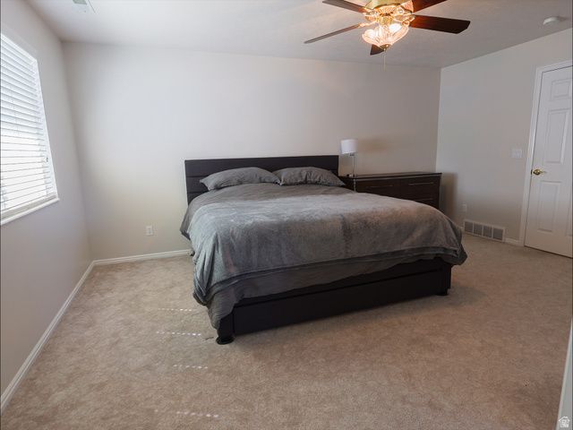 948 W 1730 N, Clinton, UT 84015