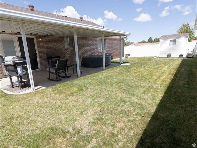 948 W 1730 N, Clinton, UT 84015