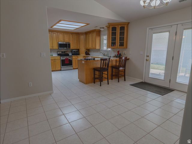 948 W 1730 N, Clinton, UT 84015