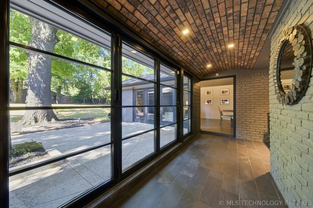 4650 S Columbia Place, Tulsa, OK 74105