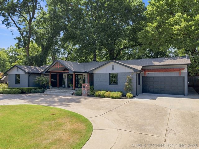 4650 S Columbia Place, Tulsa, OK 74105