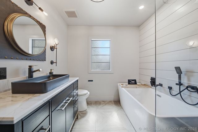4650 S Columbia Place, Tulsa, OK 74105