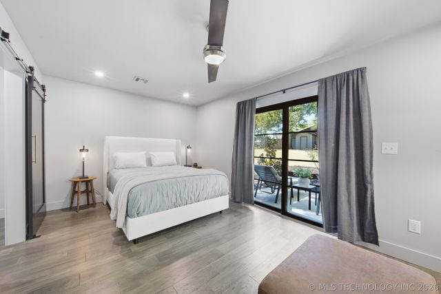 4650 S Columbia Place, Tulsa, OK 74105