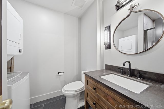 4650 S Columbia Place, Tulsa, OK 74105