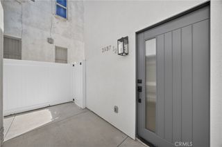 2937 1/2 10th Avenue, Los Angeles, CA 90018