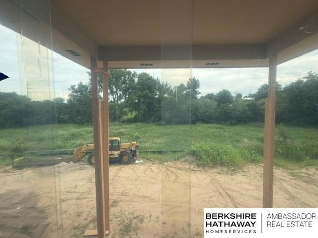18111 Hazelnut Drive, Gretna, NE 68028