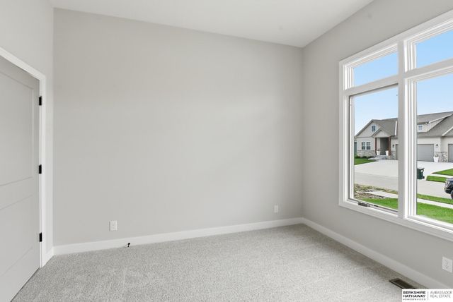 18111 Hazelnut Drive, Gretna, NE 68028