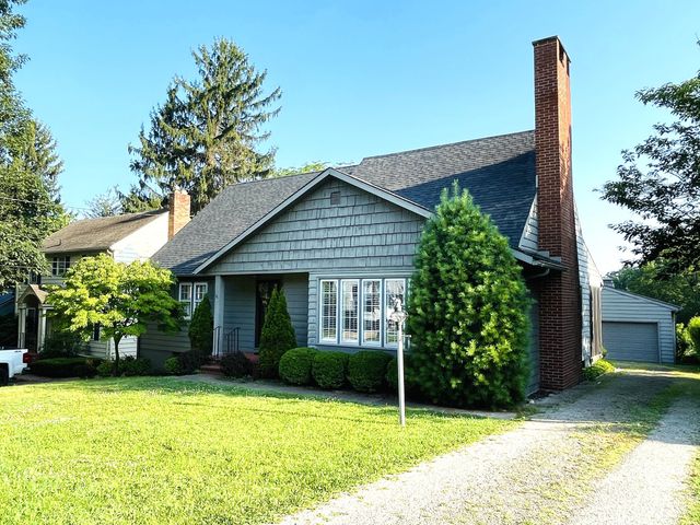 1109 Oak St Extension, Mount Vernon, OH 43050