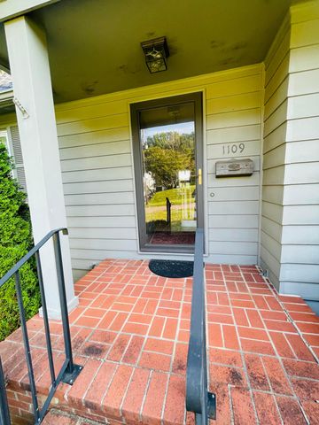 1109 Oak St Extension, Mount Vernon, OH 43050