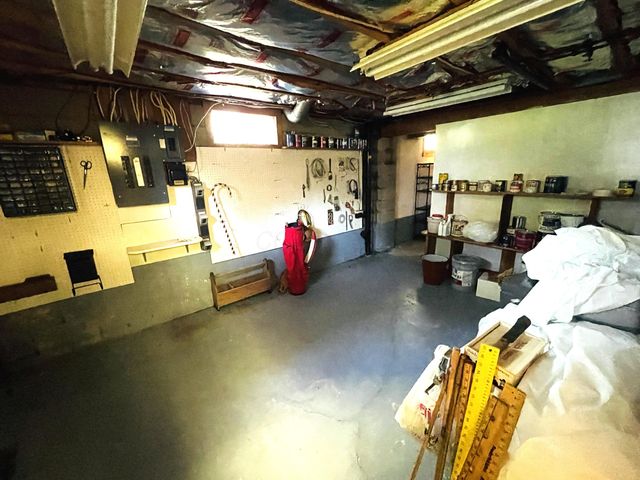 1109 Oak St Extension, Mount Vernon, OH 43050