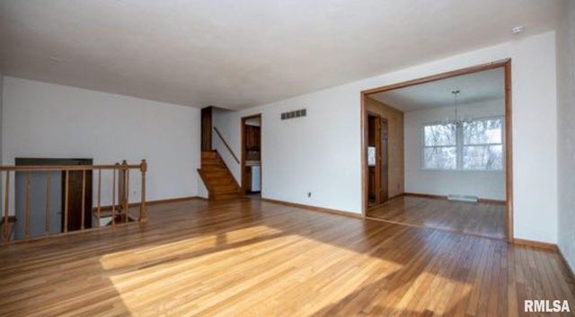 2303 W PINTURA Court, Peoria, IL 61614