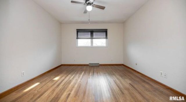 2303 W PINTURA Court, Peoria, IL 61614