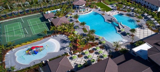 10461 NW 82nd St 6, Doral, FL 33178