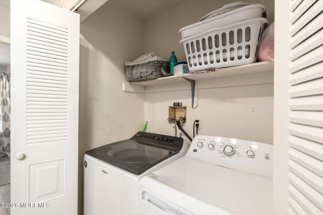 180 Eva Court, Jackson, NJ 08527