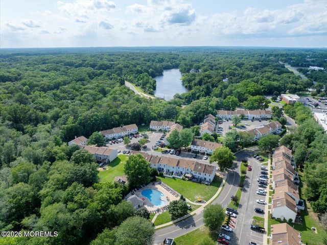 180 Eva Court, Jackson, NJ 08527