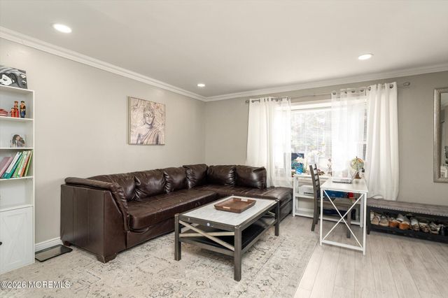 180 Eva Court, Jackson, NJ 08527
