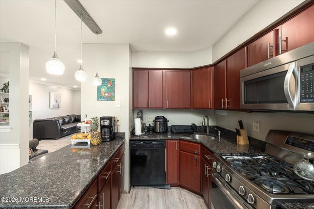 180 Eva Court, Jackson, NJ 08527