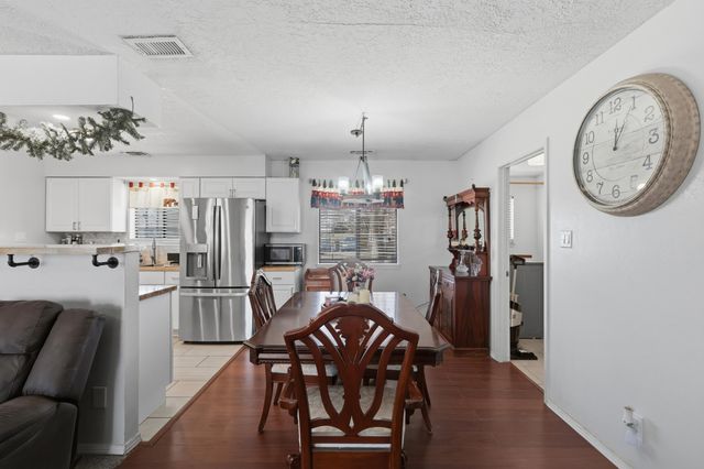 1650 El Dorado Loop, Bosque Farms, NM 87068