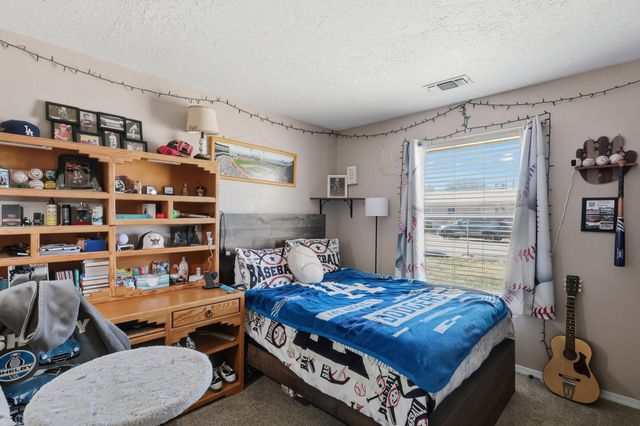 1650 El Dorado Loop, Bosque Farms, NM 87068